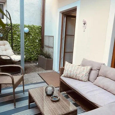 דירה Private Parking,old Town,52m2,terrace,no Stairs, Newly Renovated, אינגולשטאט