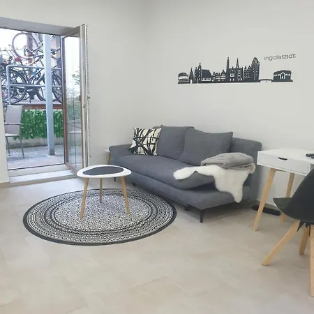 Private Parking,old Town,52m2,terrace,no Stairs, Newly Renovated, אינגולשטאט